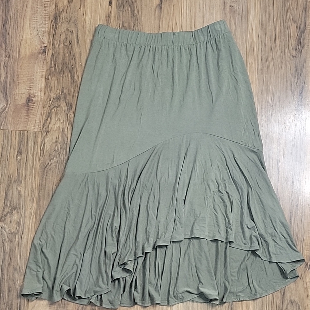Ava & Viv Olive Green Ruffle High Lo Women's Skirt